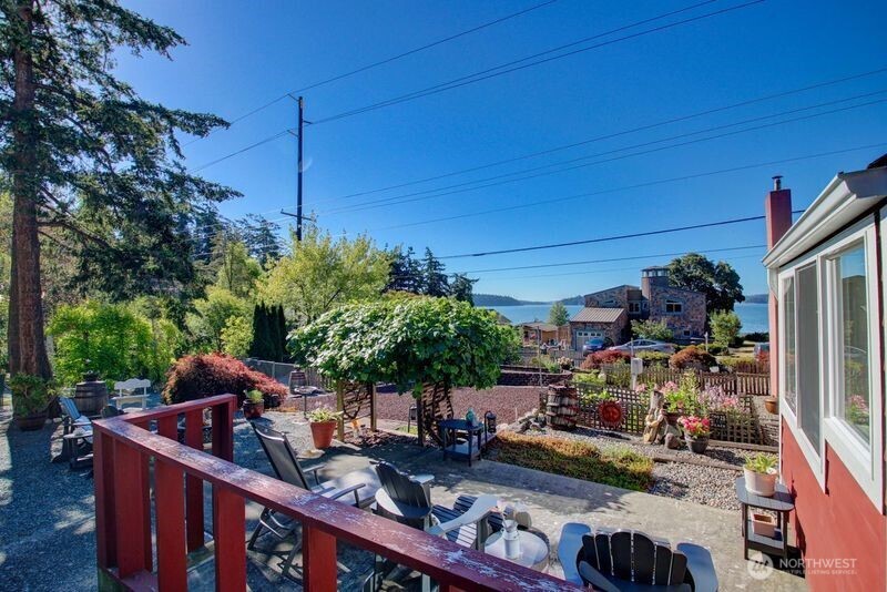 13210 Satterlee Road Anacortes, WA 98221 - Photo 21 of 35