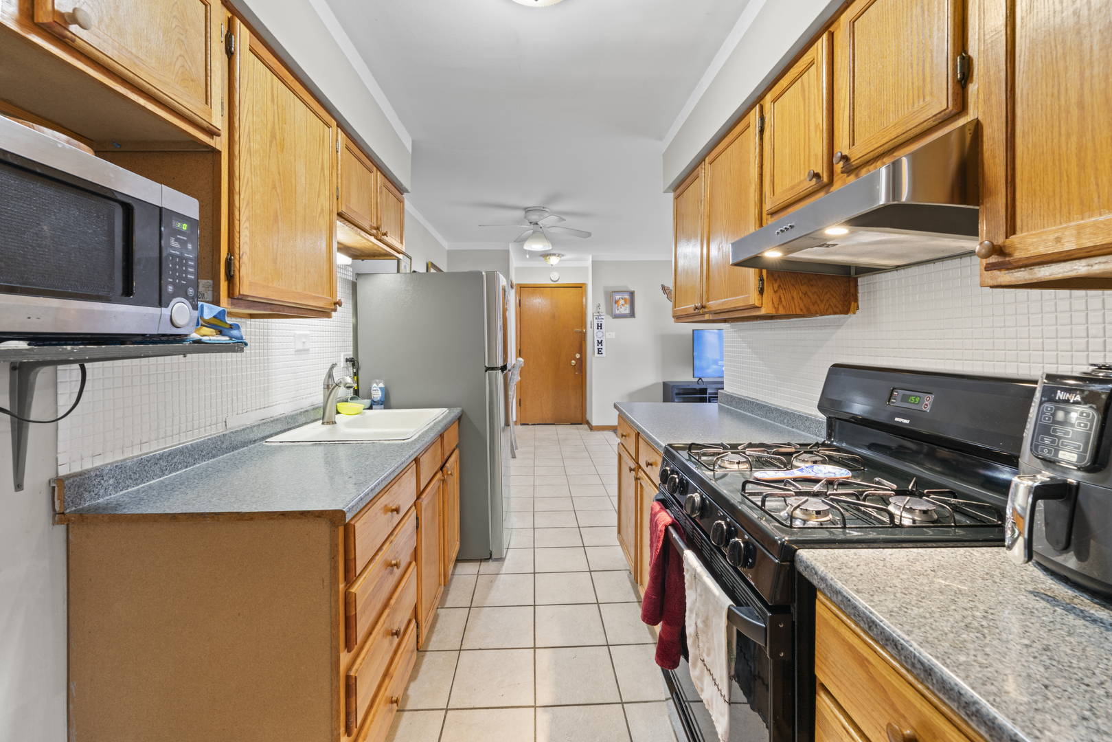3848 West 47th Street, Unit 2SE Chicago, IL 60632 - Photo 4 of 11