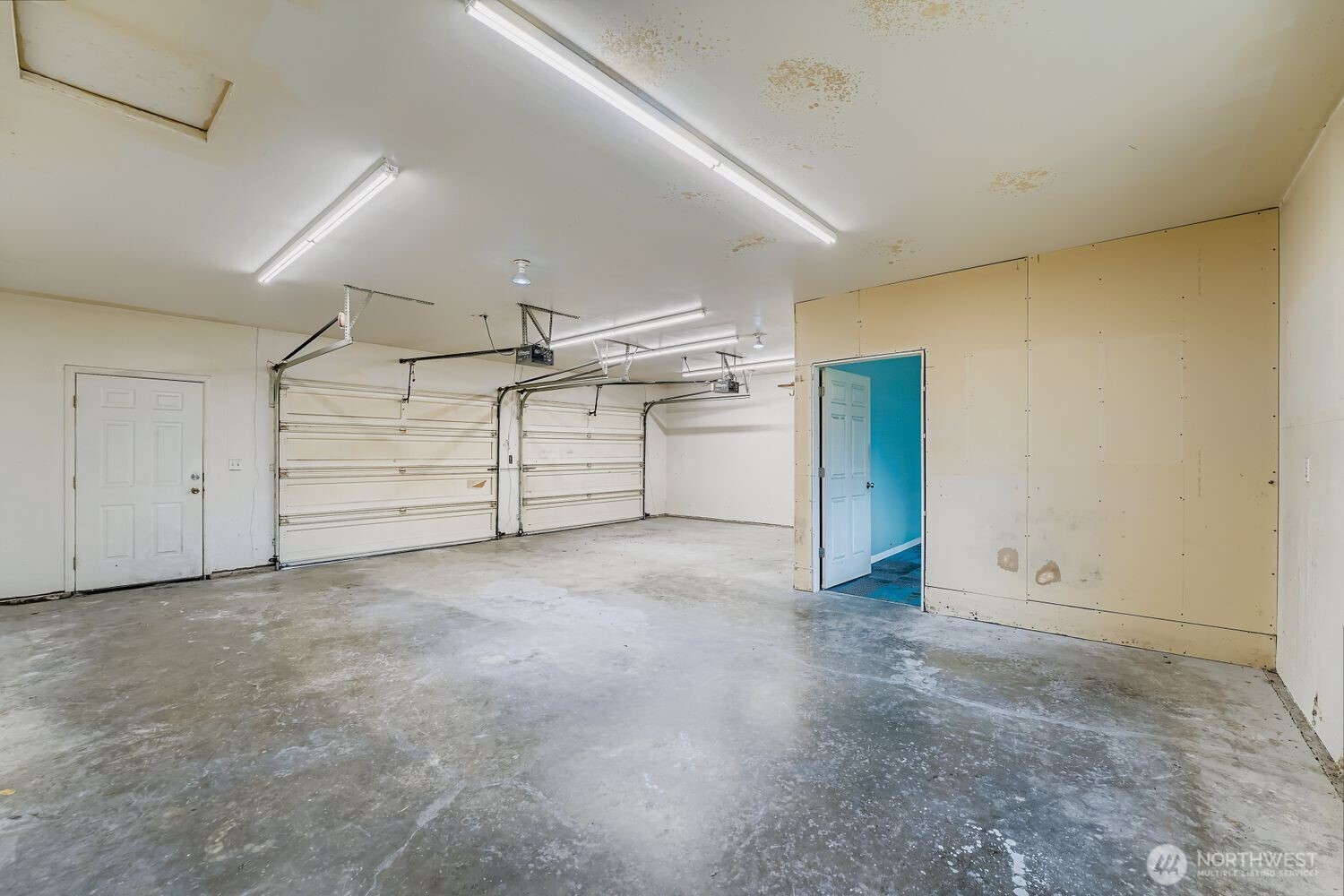 733 8th Street Northeast Auburn, WA 98002 - Photo 18 of 21 a view of a room with storage