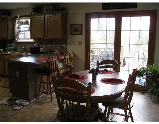 1572 Anderson Road Pittsburgh, PA 15209 - Photo 3 of 18 Dining Room.
