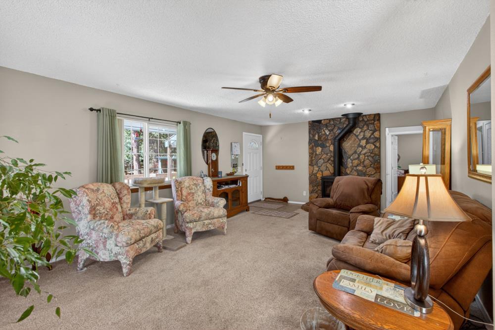 13090 North Day Road Grass Valley, CA 95945 - Photo 18 of 49