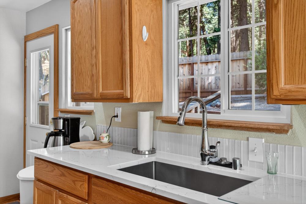 13090 North Day Road Grass Valley, CA 95945 - Photo 29 of 49