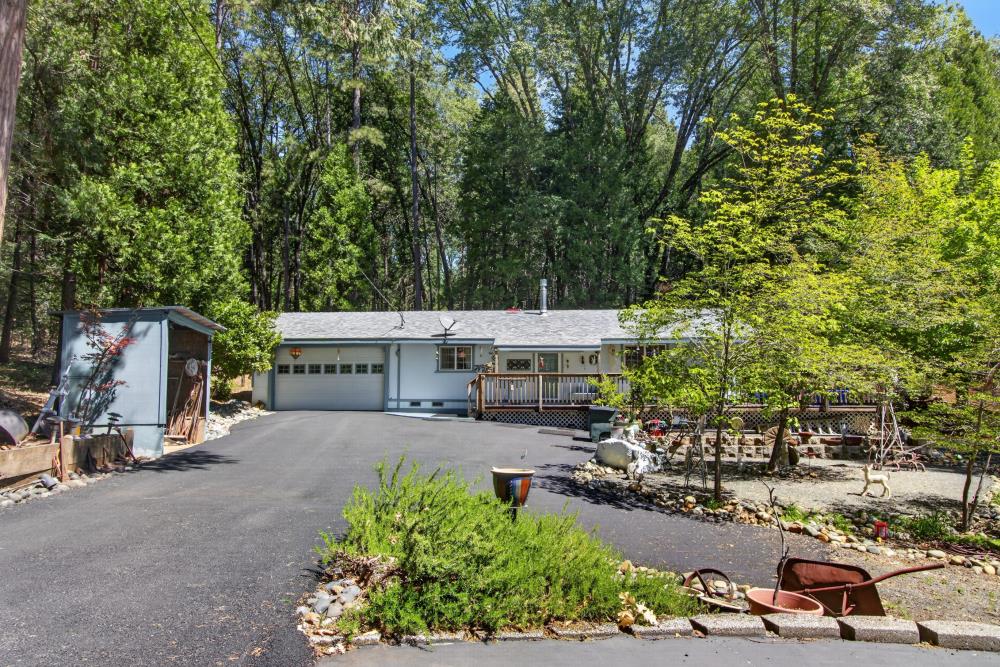 13090 North Day Road Grass Valley, CA 95945 - Photo 3 of 49