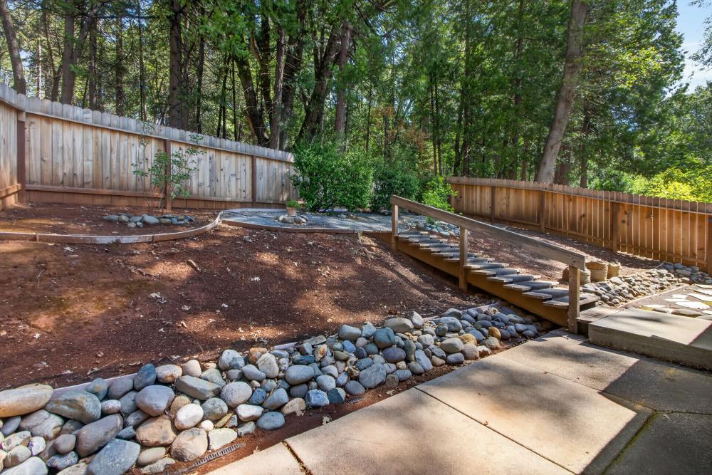 13090 North Day Road Grass Valley, CA 95945 - Photo 38 of 49