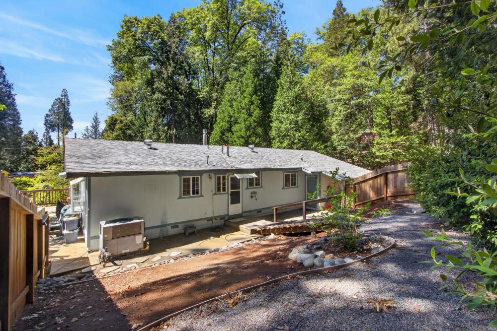 13090 North Day Road Grass Valley, CA 95945 - Photo 39 of 49