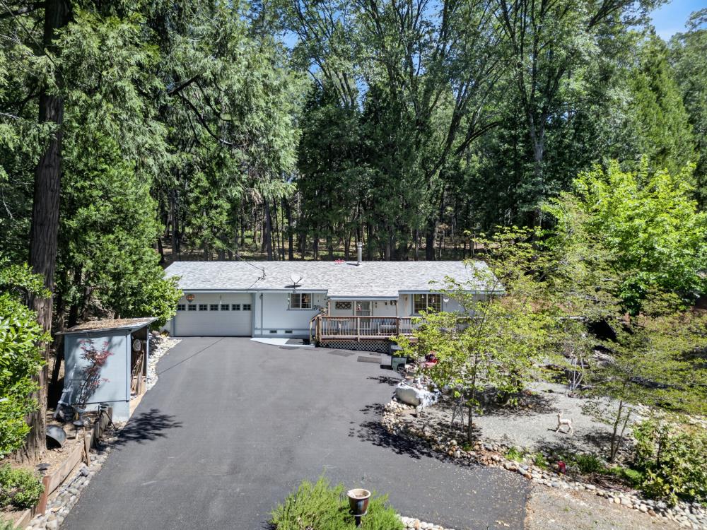 13090 North Day Road Grass Valley, CA 95945 - Photo 4 of 49