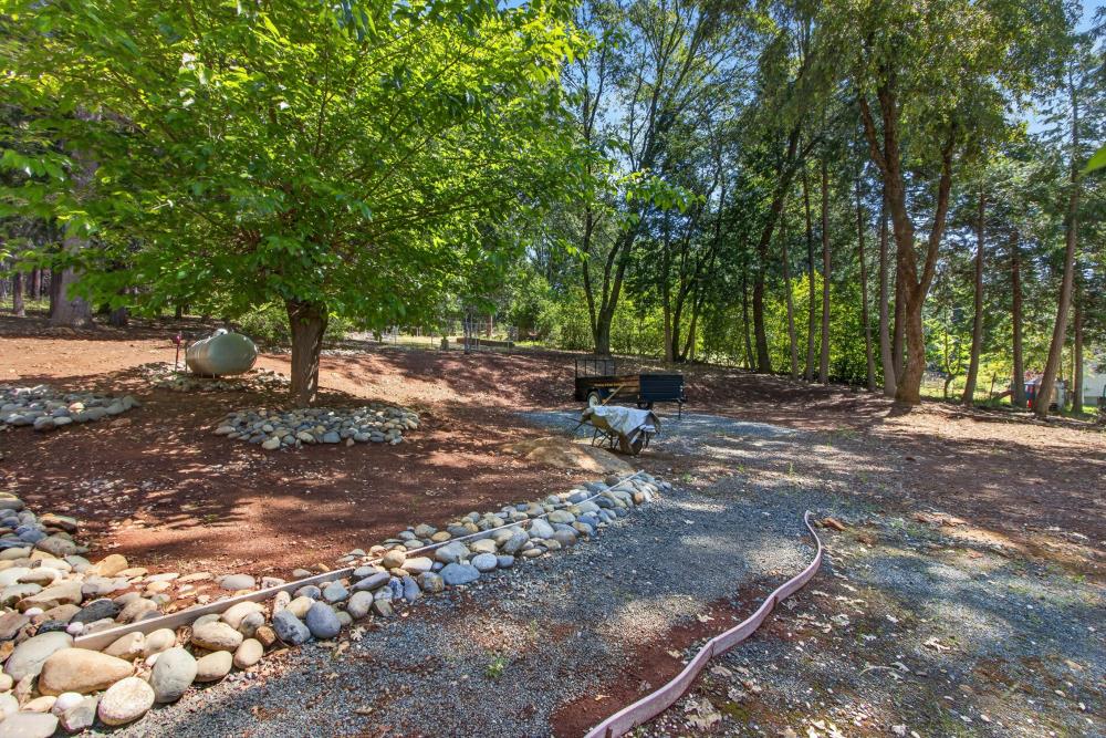13090 North Day Road Grass Valley, CA 95945 - Photo 43 of 49