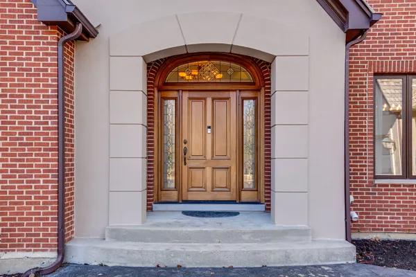 $1,790,000 | 13 Kensington Drive, North Barrington, IL 60010