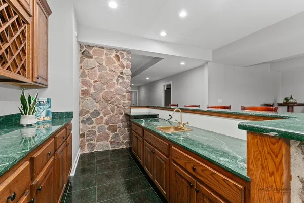 $1,790,000 | 13 Kensington Drive, North Barrington, IL 60010