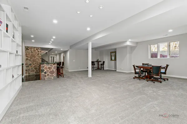 $1,790,000 | 13 Kensington Drive, North Barrington, IL 60010