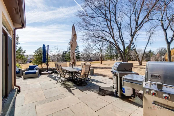 $1,790,000 | 13 Kensington Drive, North Barrington, IL 60010