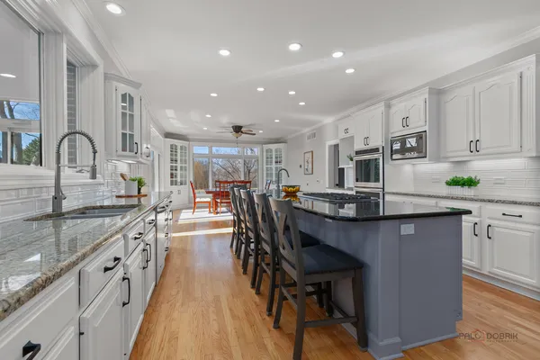 $1,790,000 | 13 Kensington Drive, North Barrington, IL 60010
