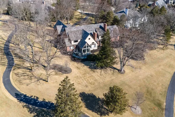 $1,790,000 | 13 Kensington Drive, North Barrington, IL 60010