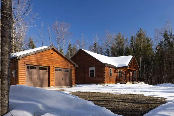 $470,000 | 28 Sunrise Drive, Newport, ME 04953