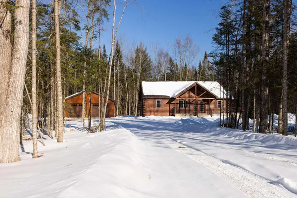 $470,000 | 28 Sunrise Drive, Newport, ME 04953