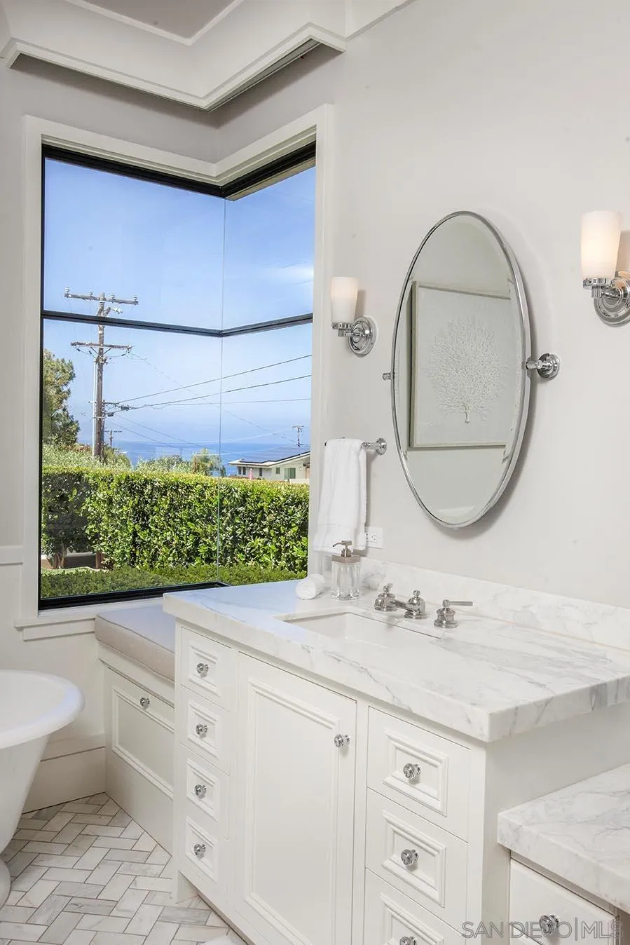 443 11th Street Del Mar, CA 92014 - Photo 25 of 33