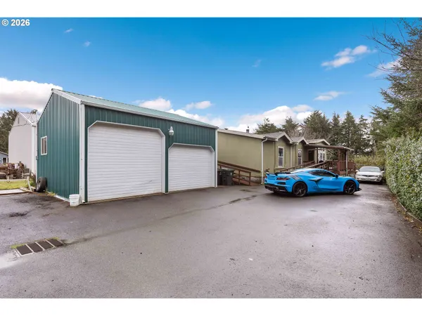 $500,000 | 63255 Sunrise Road, Coos Bay, OR 97420