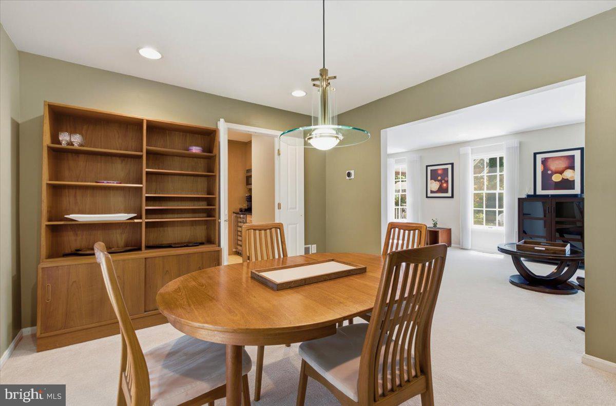 5803 Hall Street Burke, VA 22015 - Photo 26 of 77