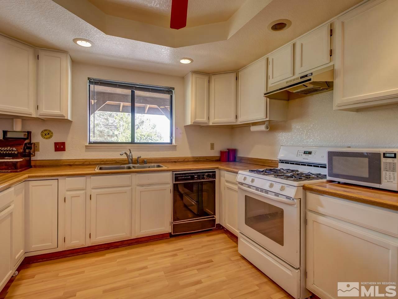 13850 Virginia Foothills Drive Reno, NV 89521 - Photo 10 of 20 Photo 10