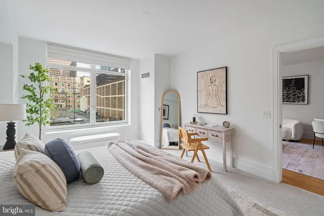 $685,000 | 130 South 18th Street, Unit 501, Philadelphia, PA 19103