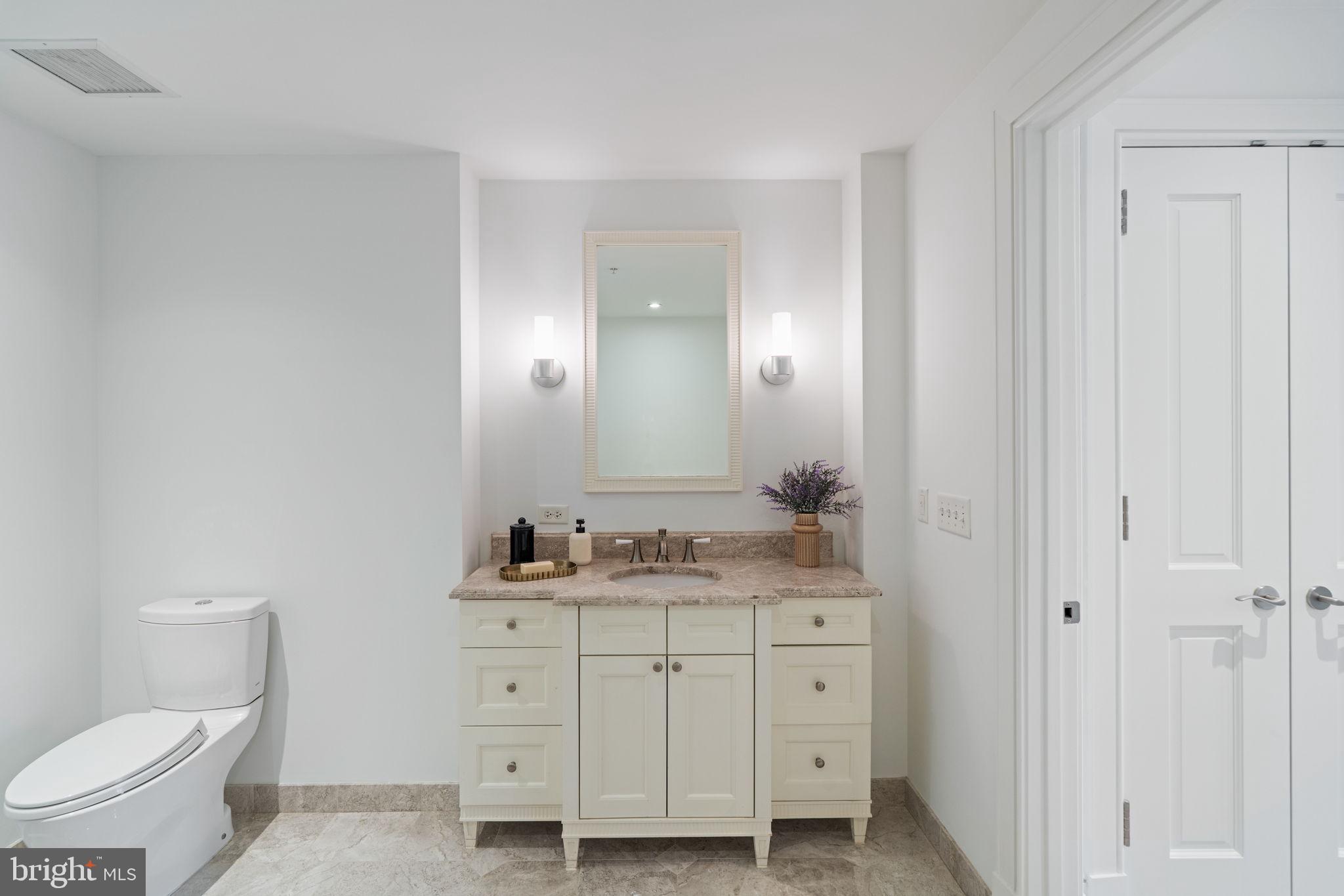 130 South 18th Street, Unit 501 Philadelphia, PA 19103 - Photo 30 of 43