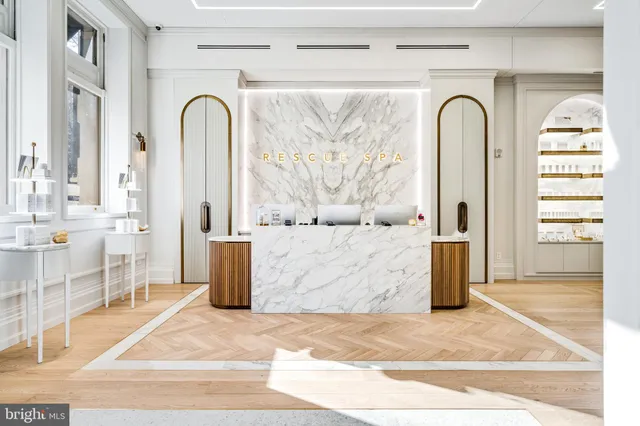 $685,000 | 130 South 18th Street, Unit 501, Philadelphia, PA 19103