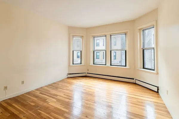 $2,400 | 1246 Commonwealth Avenue, Unit 34, Boston, MA 02134