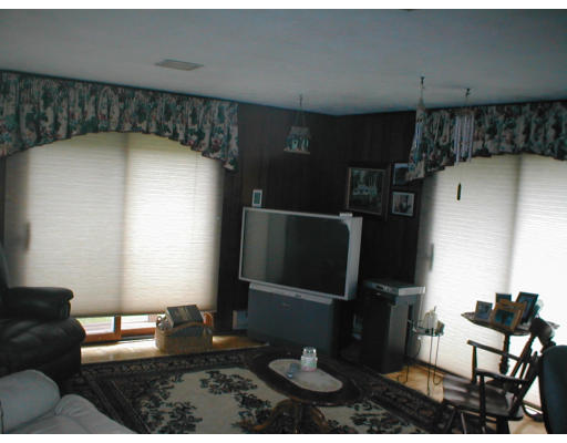 134 Totten Pond Road Waltham, MA 02451 - Photo 4 of 13 Gallery Image 4