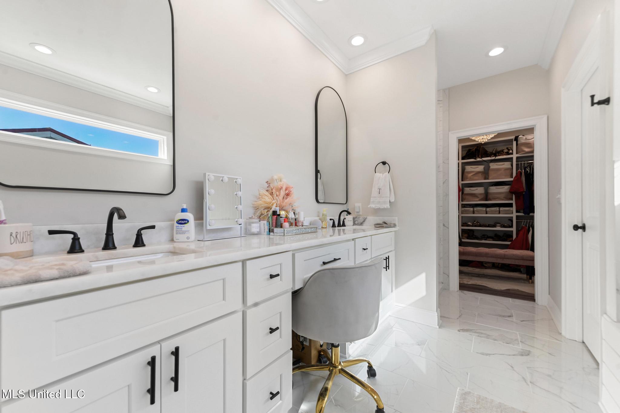 471 Cove Drive Biloxi, MS 39531 - Photo 18 of 37 018