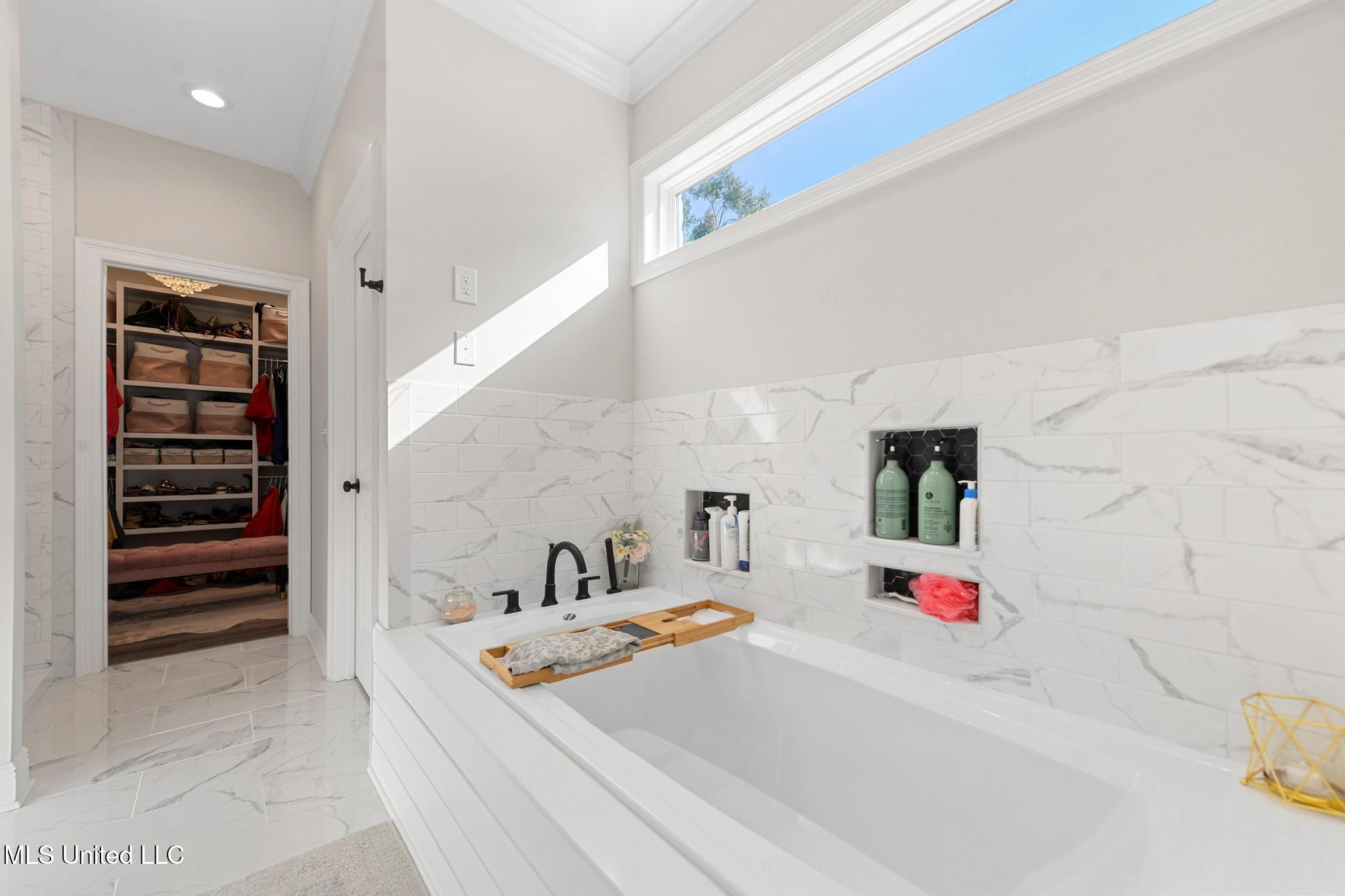 471 Cove Drive Biloxi, MS 39531 - Photo 19 of 37 019