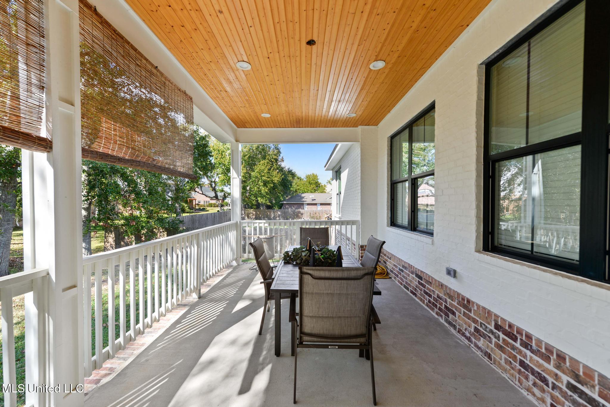 471 Cove Drive Biloxi, MS 39531 - Photo 34 of 37 035