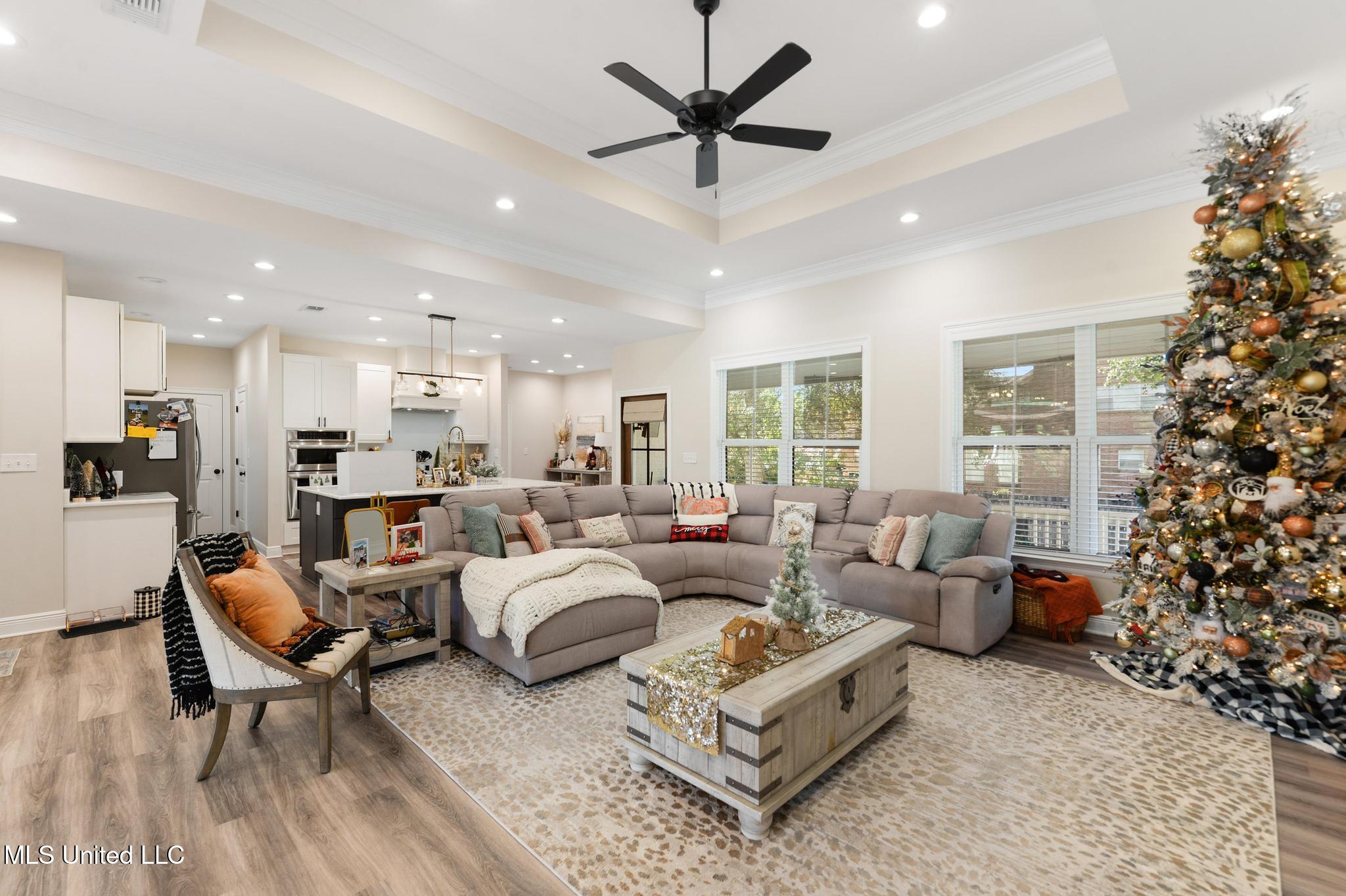 471 Cove Drive Biloxi, MS 39531 - Photo 8 of 37 007