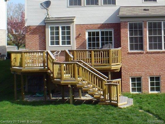 332 Bedlington Drive Rochester, MI 48307 - Photo 22 of 23 Deck