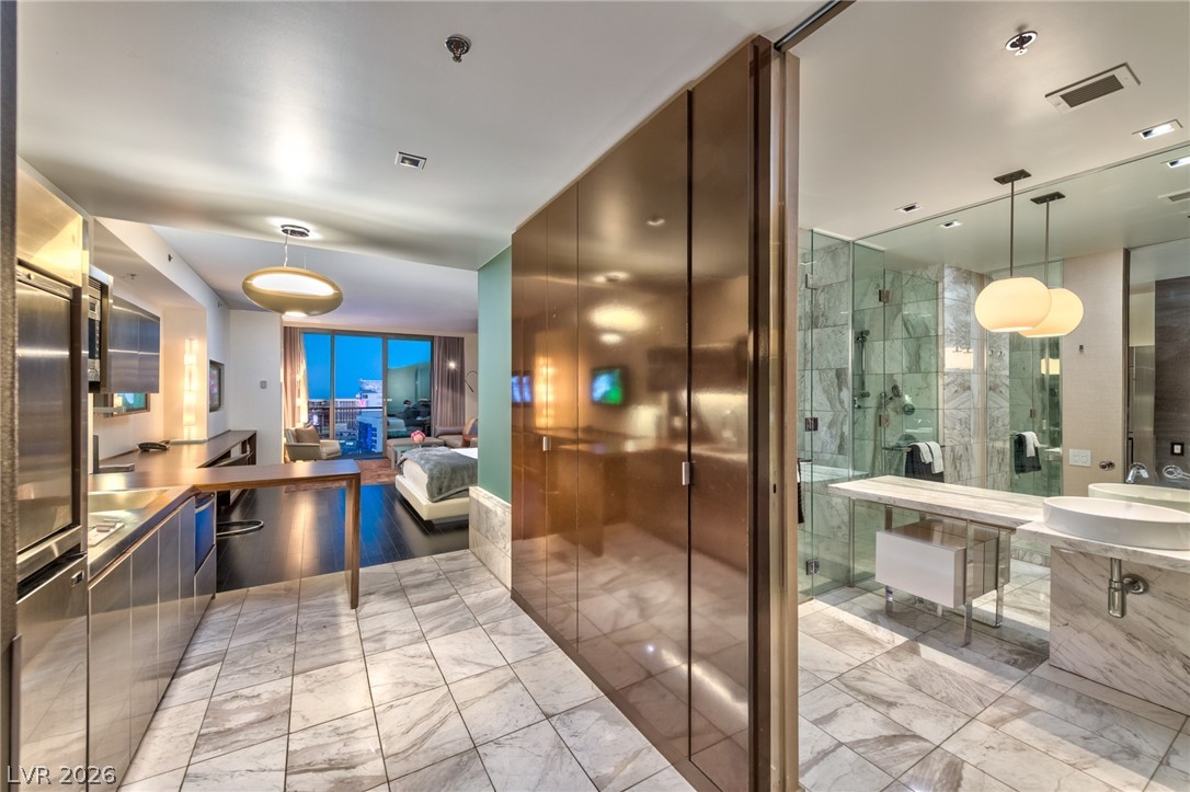 4381 West Flamingo Road, Unit 3904 Las Vegas, NV 89103 - Photo 11 of 22