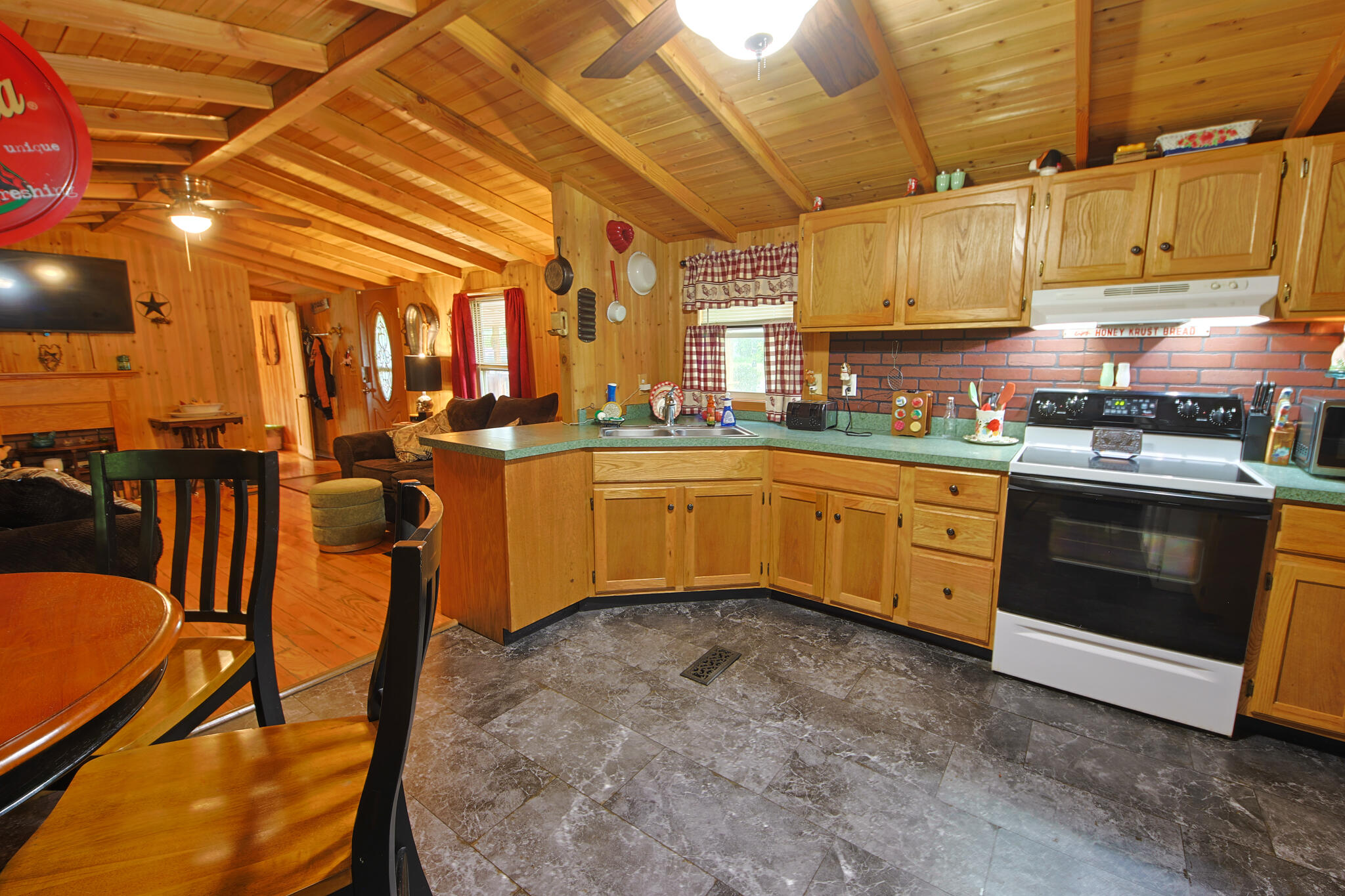 2858 Ford Hampton Road Winchester, KY 40391 - Photo 19 of 32 11-07