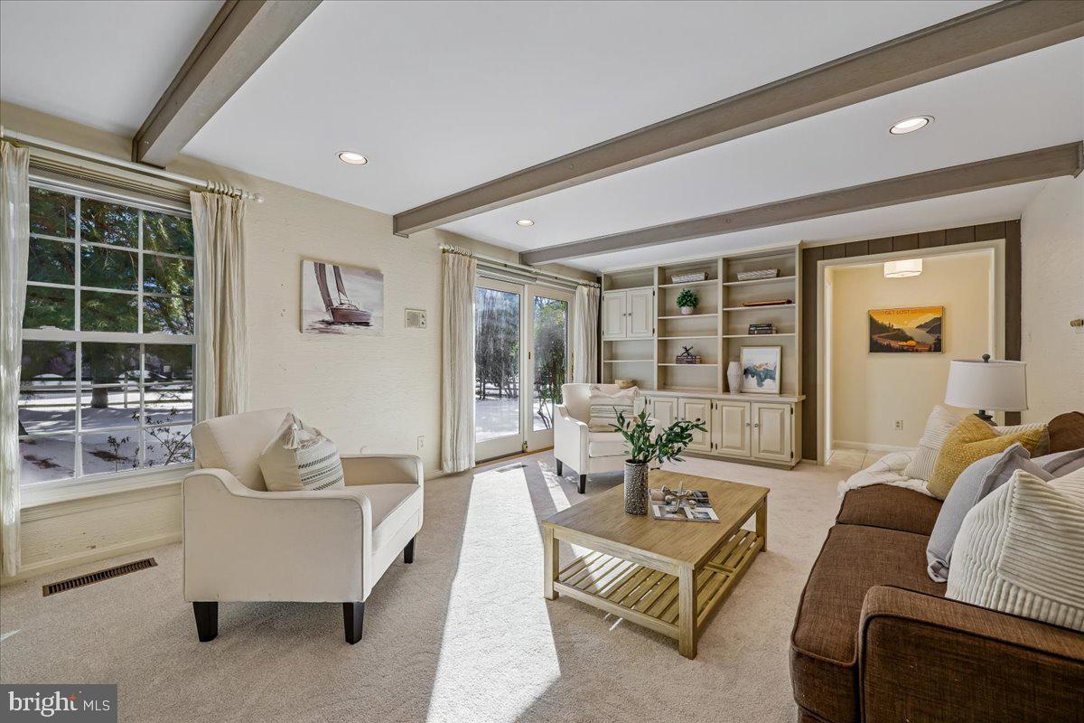 12401 Over Ridge Road Potomac, MD 20854 - Photo 17 of 53 Family Room