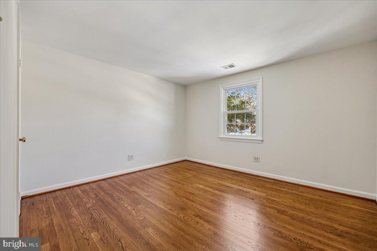 12401 Over Ridge Road Potomac, MD 20854 - Photo 41 of 53 Bedroom #5