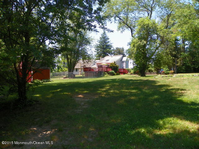 133 Tennent Road Morganville, NJ 07751 - Photo 19 of 23 016 (2)