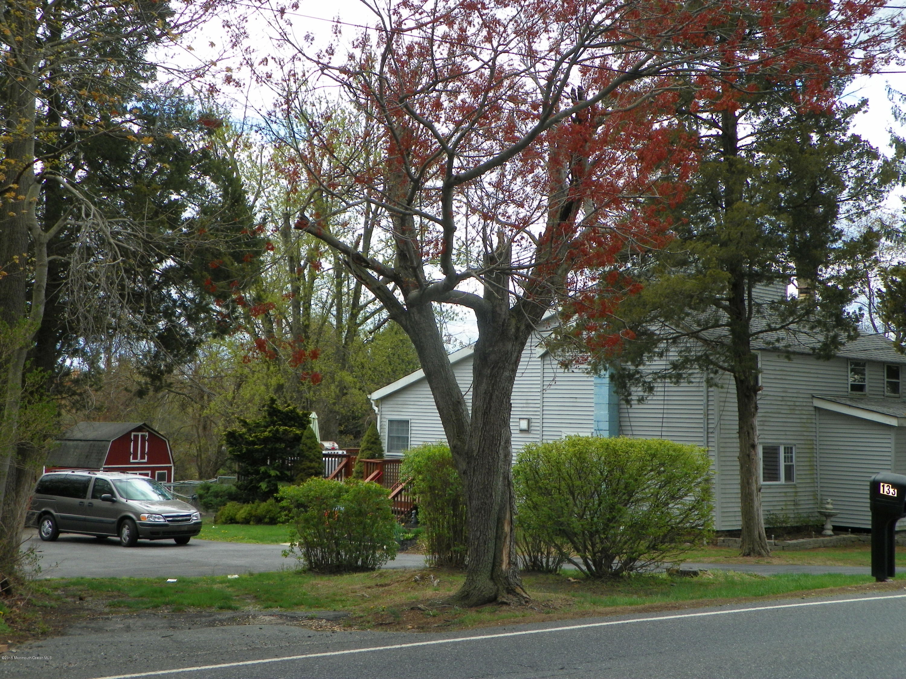 133 Tennent Road Morganville, NJ 07751 - Photo 2 of 23 014