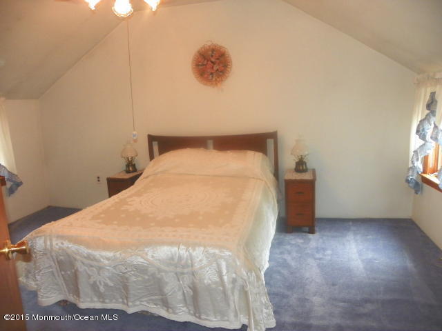 133 Tennent Road Morganville, NJ 07751 - Photo 21 of 23 006