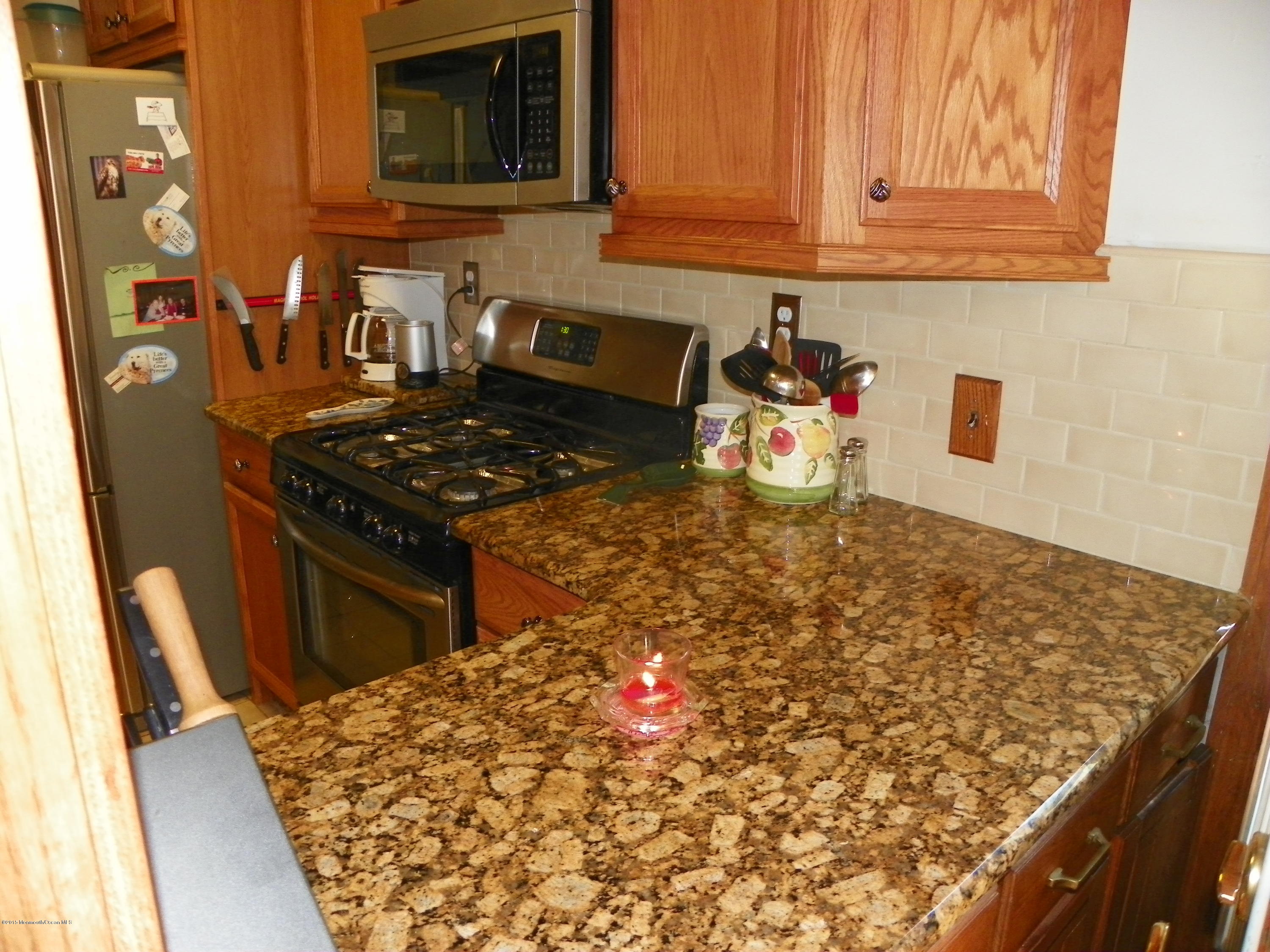 133 Tennent Road Morganville, NJ 07751 - Photo 8 of 23 015
