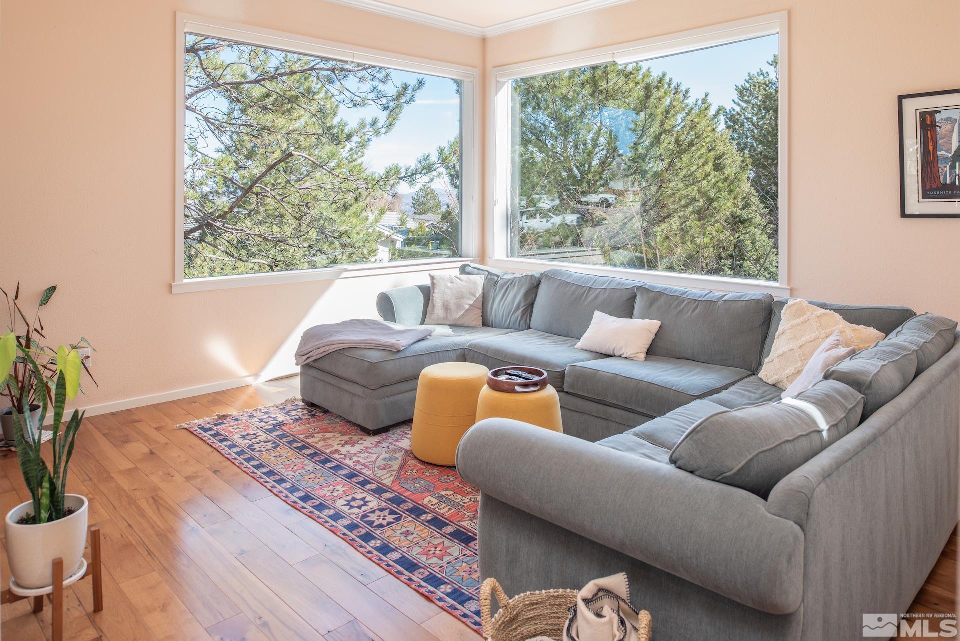 3665 Hemlock Way Reno, NV 89509 - Photo 5 of 40 Photo 5