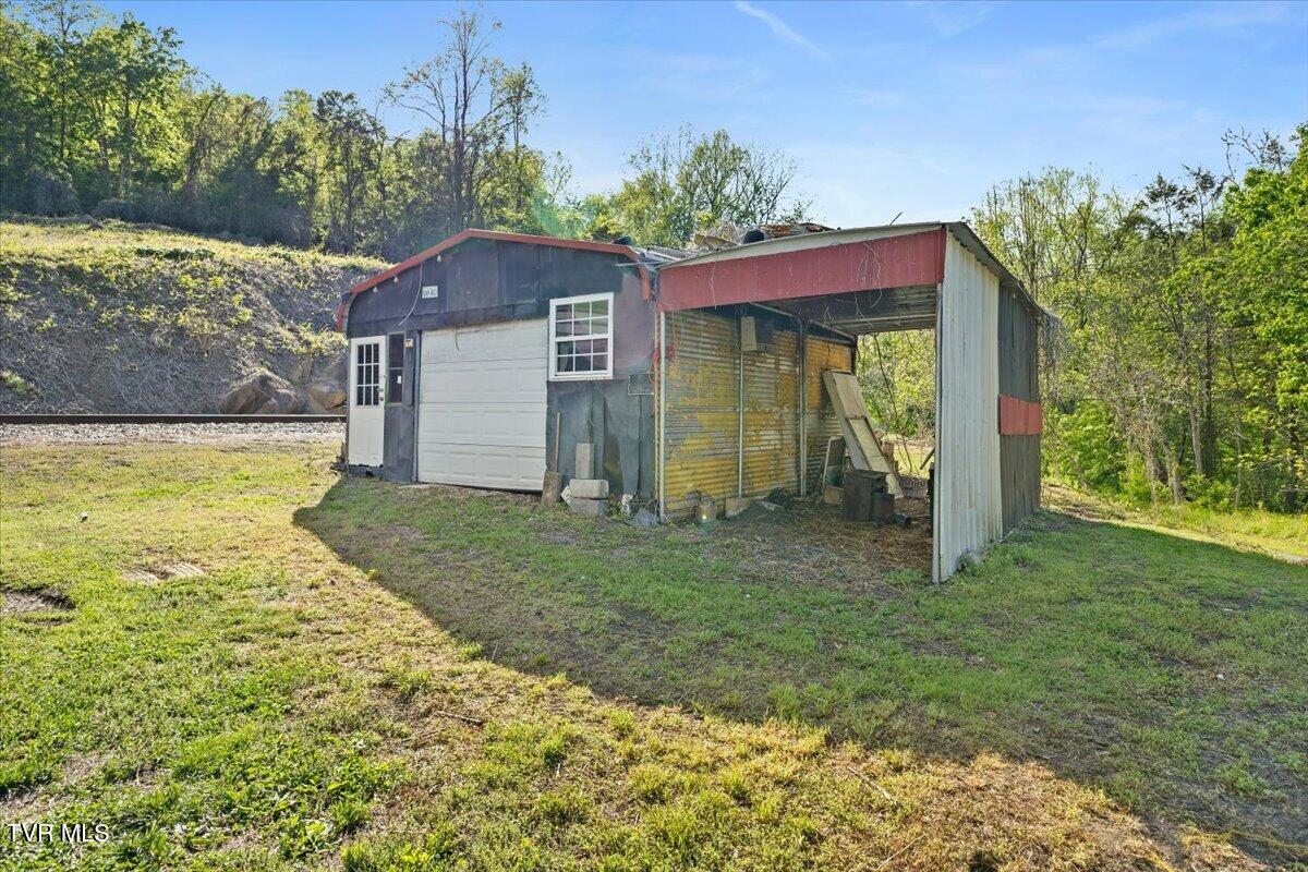 143 Mustang Street Duffield, VA 24244 - Photo 31 of 35 31-128A4949