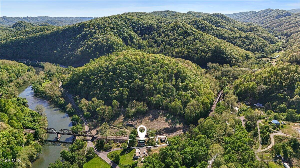 143 Mustang Street Duffield, VA 24244 - Photo 4 of 35 04-DJI_20260422164710_0369_D_1