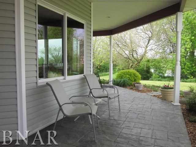 12597 Harrold Point Road Wapella, IL 61777 - Photo 4 of 25 Gallery Image 4