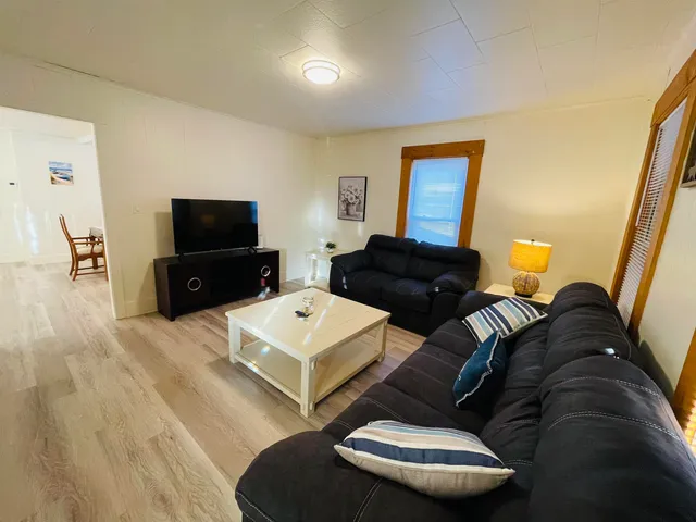 $3,200 | 17 Arch Street, Laconia, NH 03246