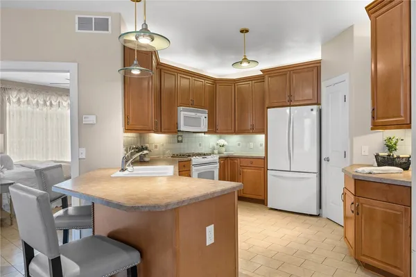 $349,900 | 84 Marc-Mar Trail, Gates, NY 14606