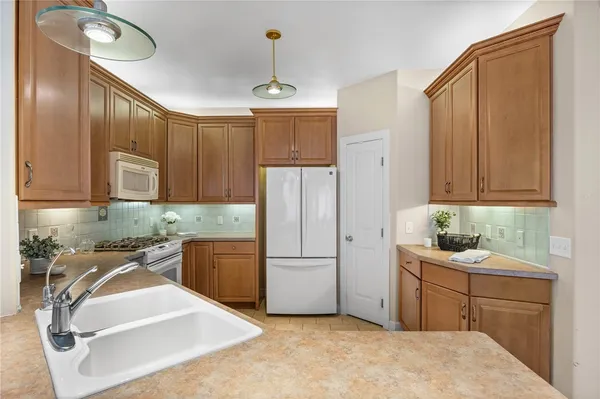 $349,900 | 84 Marc-Mar Trail, Gates, NY 14606