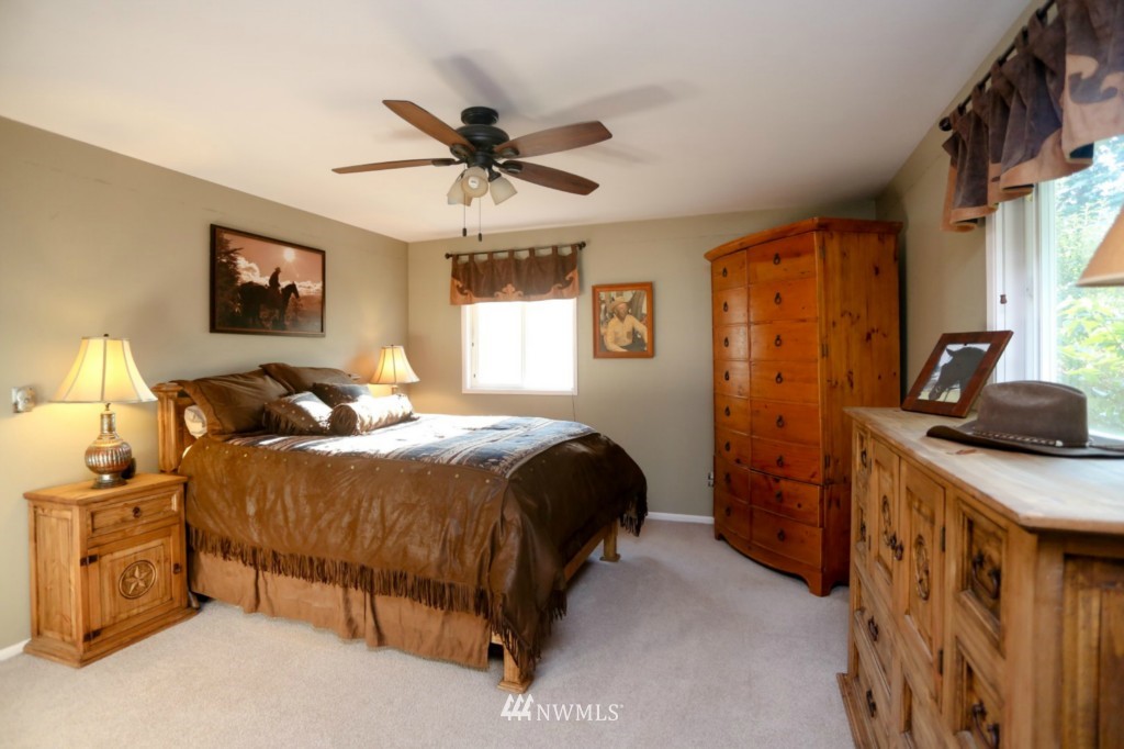 162 East Wiser Lake Road Lynden, WA 98264 - Photo 12 of 25 Gallery Image 12