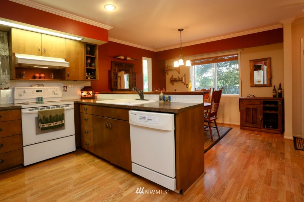 162 East Wiser Lake Road Lynden, WA 98264 - Photo 7 of 25 Gallery Image 7